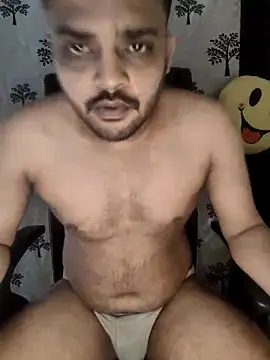 Snapshot of Mr_Handsome_hunk chatting on 11/02/25, 05:32 Mr Handsome hunk online show from 11/02/25, 05:32
