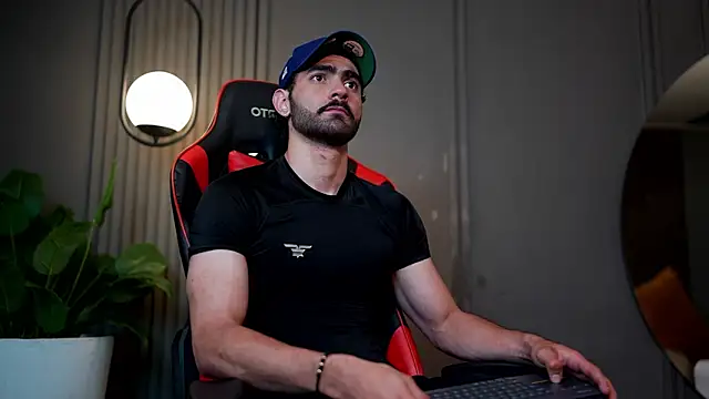 Austin bolt online show from 12/18/24, 05:15