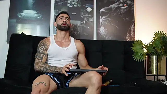 Austin bolt online show from 10/04/25, 01:58