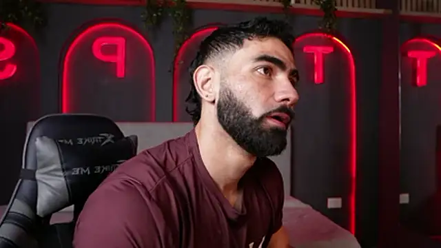 Austin bolt online show from 10/20/25, 02:45