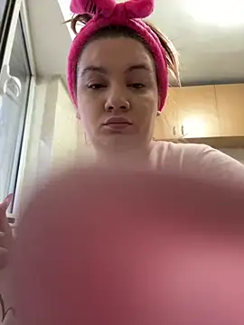 MelanieBrownn online show from 02/09/25, 05:50