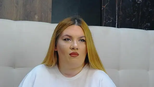 MelanieBrownn online show from 11/12/25, 03:45