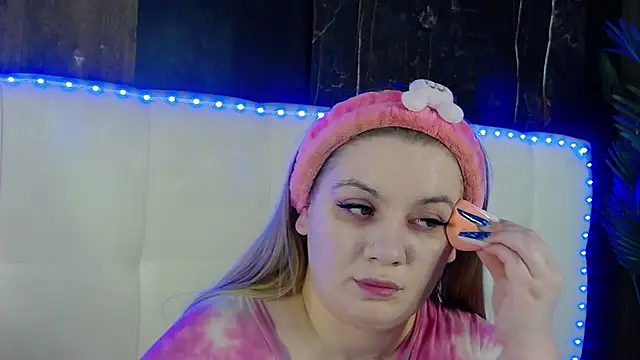 MelanieBrownn online show from 04/14/26, 04:40