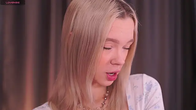  AlinaBailey online show from 01/19/26, 07:45