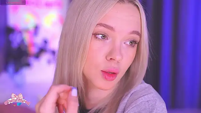  AlinaBailey online show from 03/23/26, 08:07