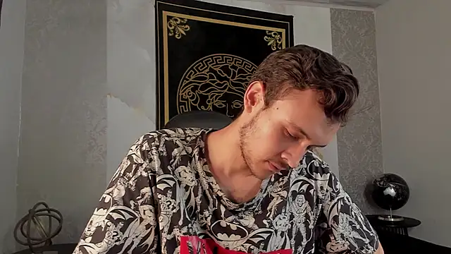 Desmon Clark online show from 02/02/25, 02:48