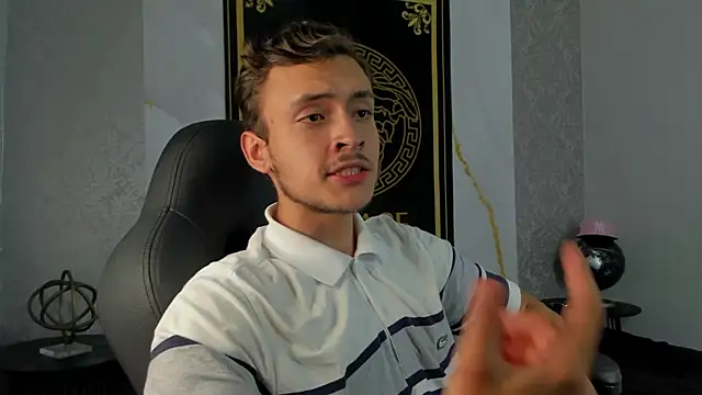 Desmon Clark online show from 02/05/25, 10:12