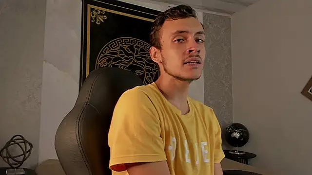 Desmon Clark online show from 02/07/25, 07:59