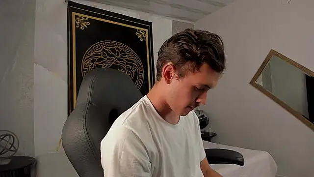 Desmon Clark online show from 02/11/25, 11:22