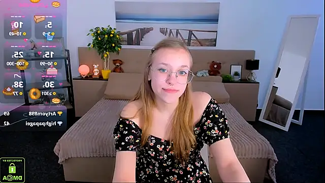 Snapshot of LayriantaVee chatting on 02/13/25, 10:12 LayriantaVee online show from 02/13/25, 10:12