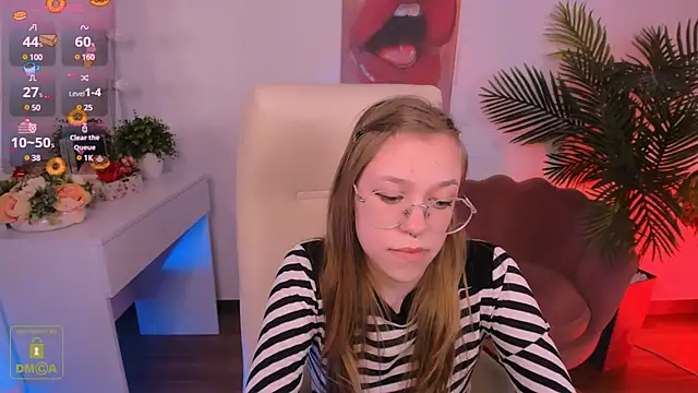 Snapshot of LayriantaVee chatting on 03/13/25, 01:29 LayriantaVee online show from 03/13/25, 01:29