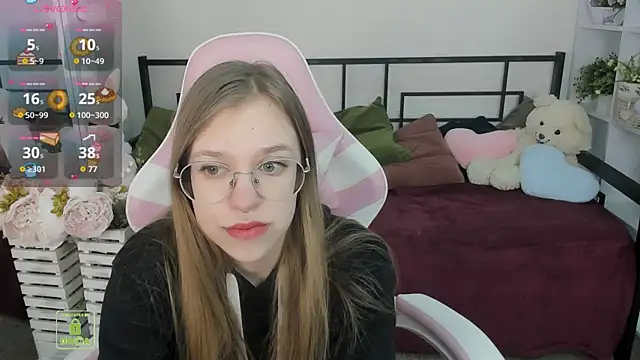 Snapshot of LayriantaVee chatting on 04/19/26, 06:13 LayriantaVee online show from 04/19/26, 06:13