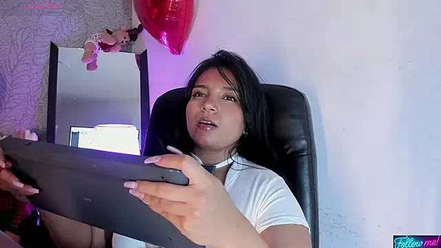 Candys victoria online show from 03/08/26, 02:04