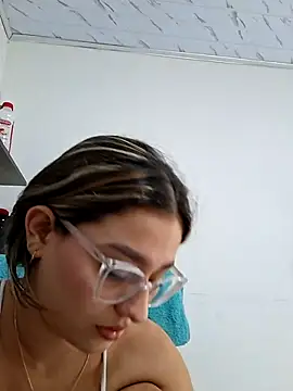 Snapshot of Ary-18 chatting on 01/31/26, 07:45 Ary-18 online show from 01/31/26, 07:45