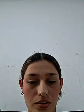 Snapshot of Ary-18 chatting on 02/18/26, 07:10 Ary-18 online show from 02/18/26, 07:10