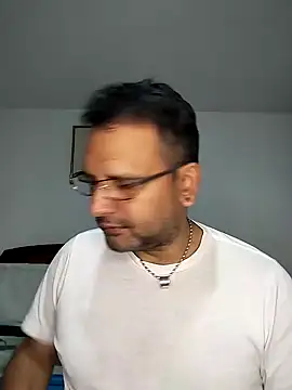 RogueTraveler online show from 02/02/25, 02:17