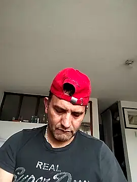 RogueTraveler online show from 03/18/25, 06:26