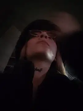 Dani pegin online show from 11/17/25, 11:43