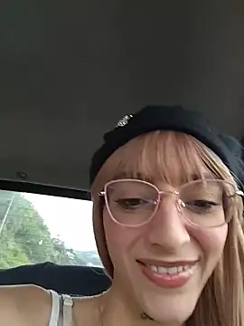 Dani pegin online show from 12/05/25, 02:47