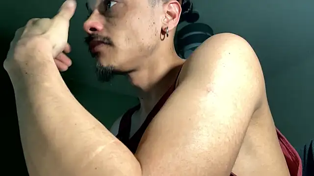 Snapshot of villanocat chatting on 09/25/25, 03:43 villanocat online show from 09/25/25, 03:43