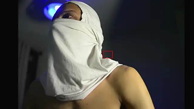 Snapshot of villanocat chatting on 11/13/25, 04:00 villanocat online show from 11/13/25, 04:00