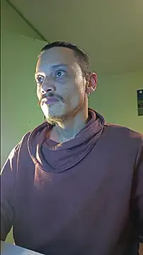 Snapshot of villanocat chatting on 07/15/26, 04:18 villanocat online show from 07/15/26, 04:18