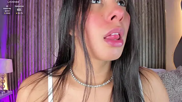 HannaPaola online show from 03/04/26, 10:38