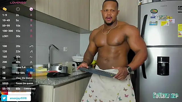 Aaron ST online show from 10/10/25, 06:29