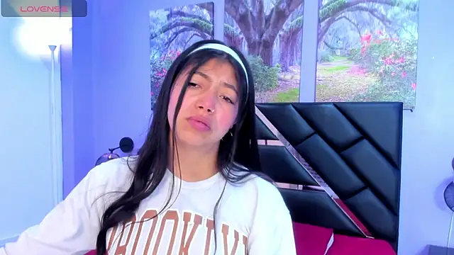 KimberlyVillaLobos online show from 09/09/25, 11:32