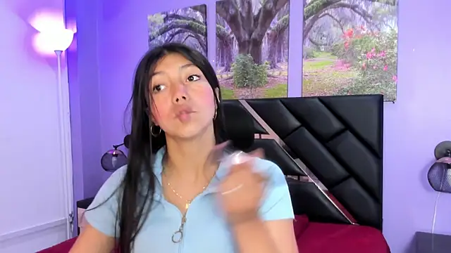 KimberlyVillaLobos online show from 10/01/25, 12:00