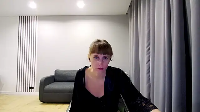 Daniella Lorente online show from 12/17/24, 04:34