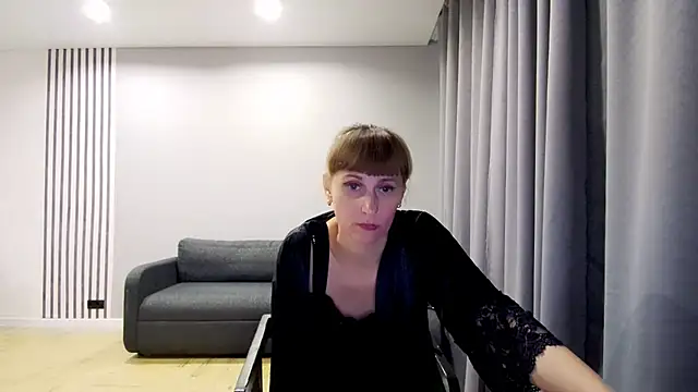 Daniella Lorente online show from 12/23/24, 06:00