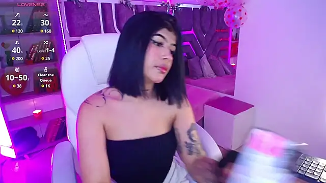 AliceWalker 11 online show from 02/10/25, 08:10