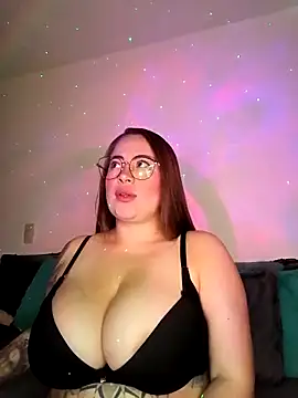 soofy   online show from 04/19/26, 04:23