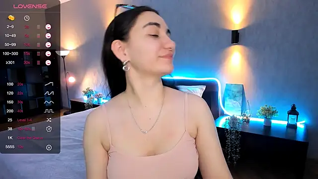 hannacheekss  online show from 01/14/25, 05:19