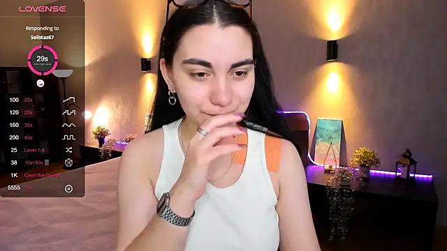 hannacheekss  online show from 01/29/25, 02:09