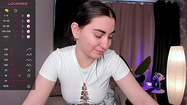 hannacheekss  online show from 02/19/25, 05:05