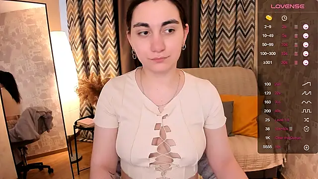 hannacheekss  online show from 03/11/25, 08:30