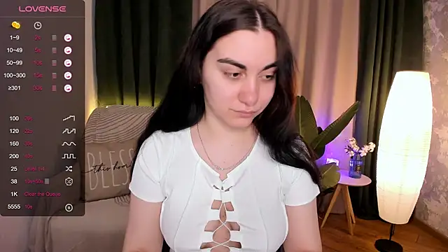 hannacheekss  online show from 03/12/25, 01:58