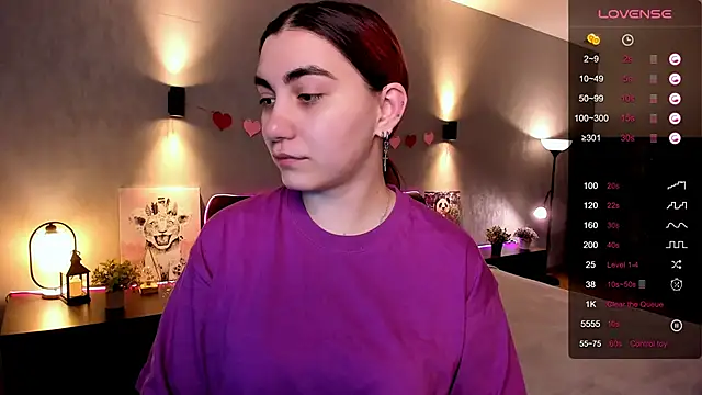 hannacheekss  online show from 09/26/25, 02:04