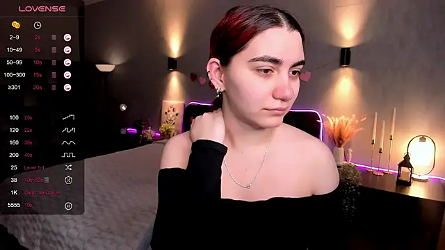 hannacheekss  online show from 02/21/26, 02:01