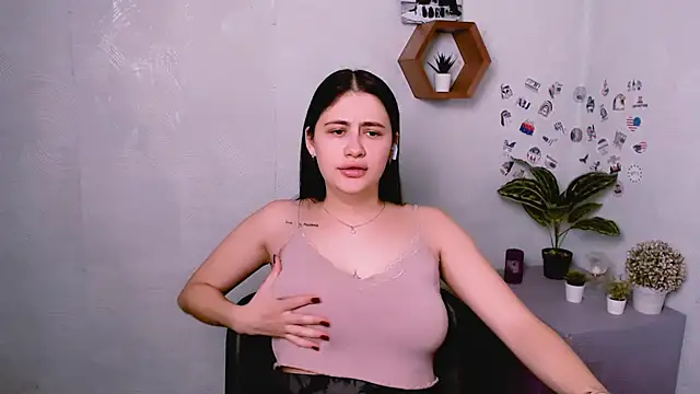 AliceSexyyy  online show from 09/17/25, 06:20