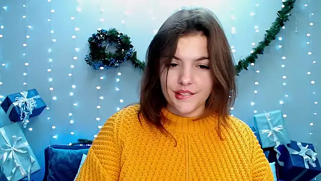 Snapshot of showmeparadise chatting on 12/07/24, 10:23 showmeparadise online show from 12/07/24, 10:23