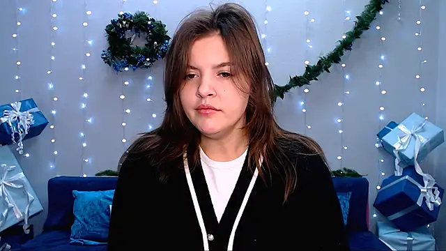 Snapshot of showmeparadise chatting on 12/11/24, 06:04 showmeparadise online show from 12/11/24, 06:04