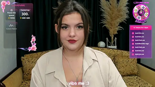 Snapshot of showmeparadise chatting on 12/26/24, 05:37 showmeparadise online show from 12/26/24, 05:37