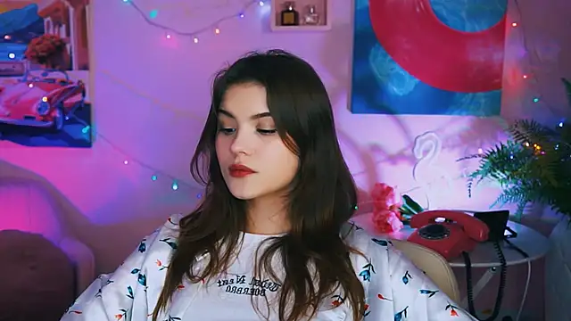 EvaThopson online show from 12/21/24, 11:33