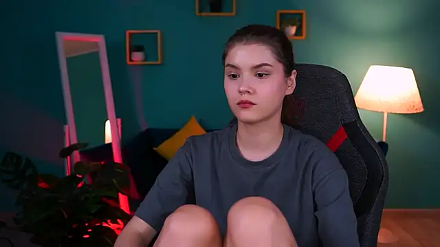 EvaThopson online show from 01/24/25, 06:14