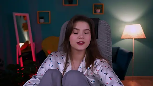 EvaThopson online show from 01/28/25, 06:07