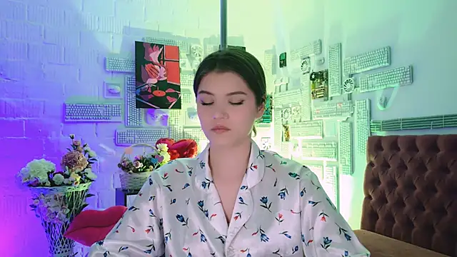 EvaThopson online show from 02/26/25, 12:03