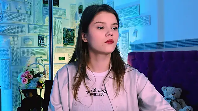 EvaThopson online show from 03/21/25, 12:17